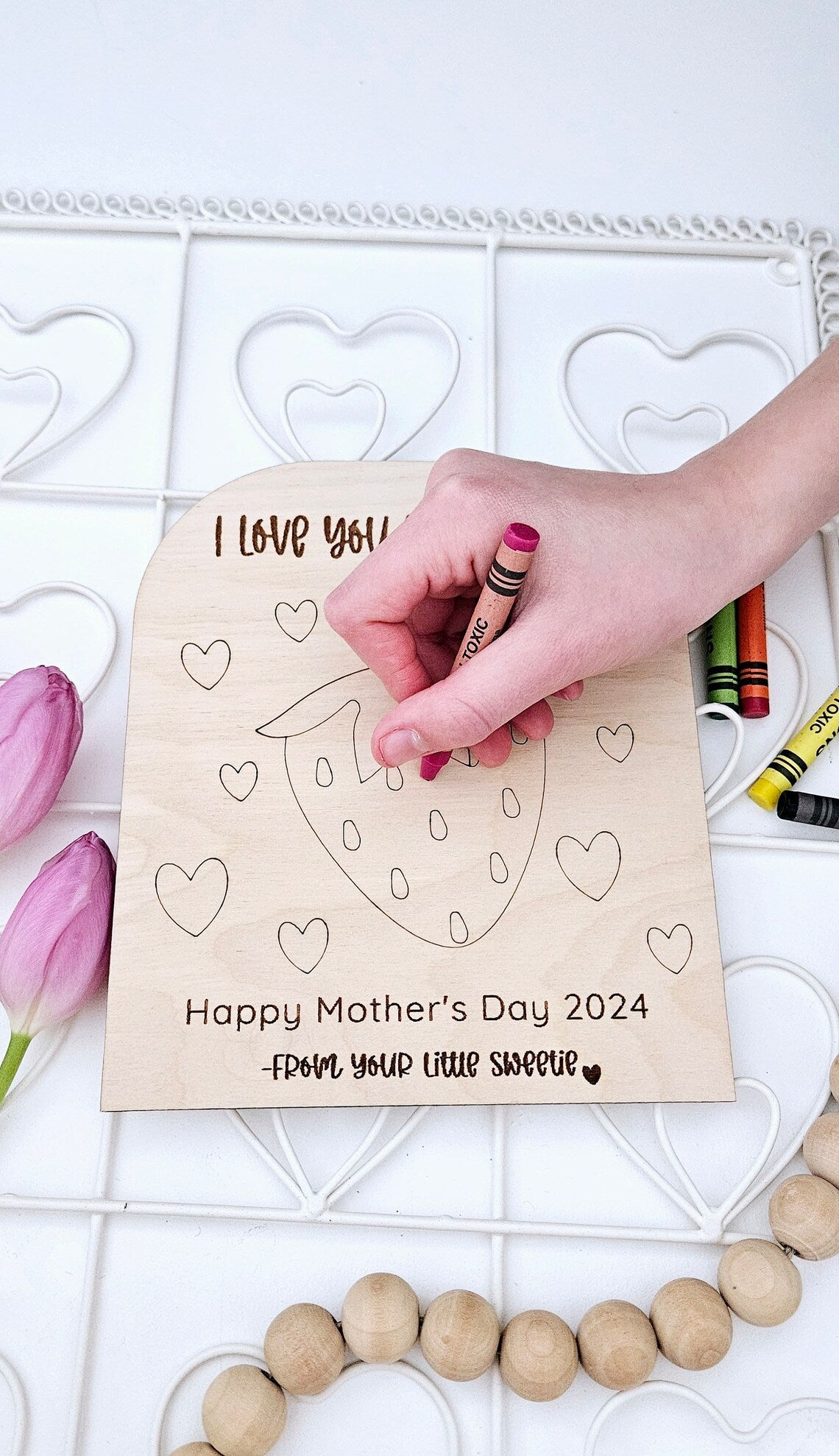 I Love you Berry Much DIY Mother's Day sign