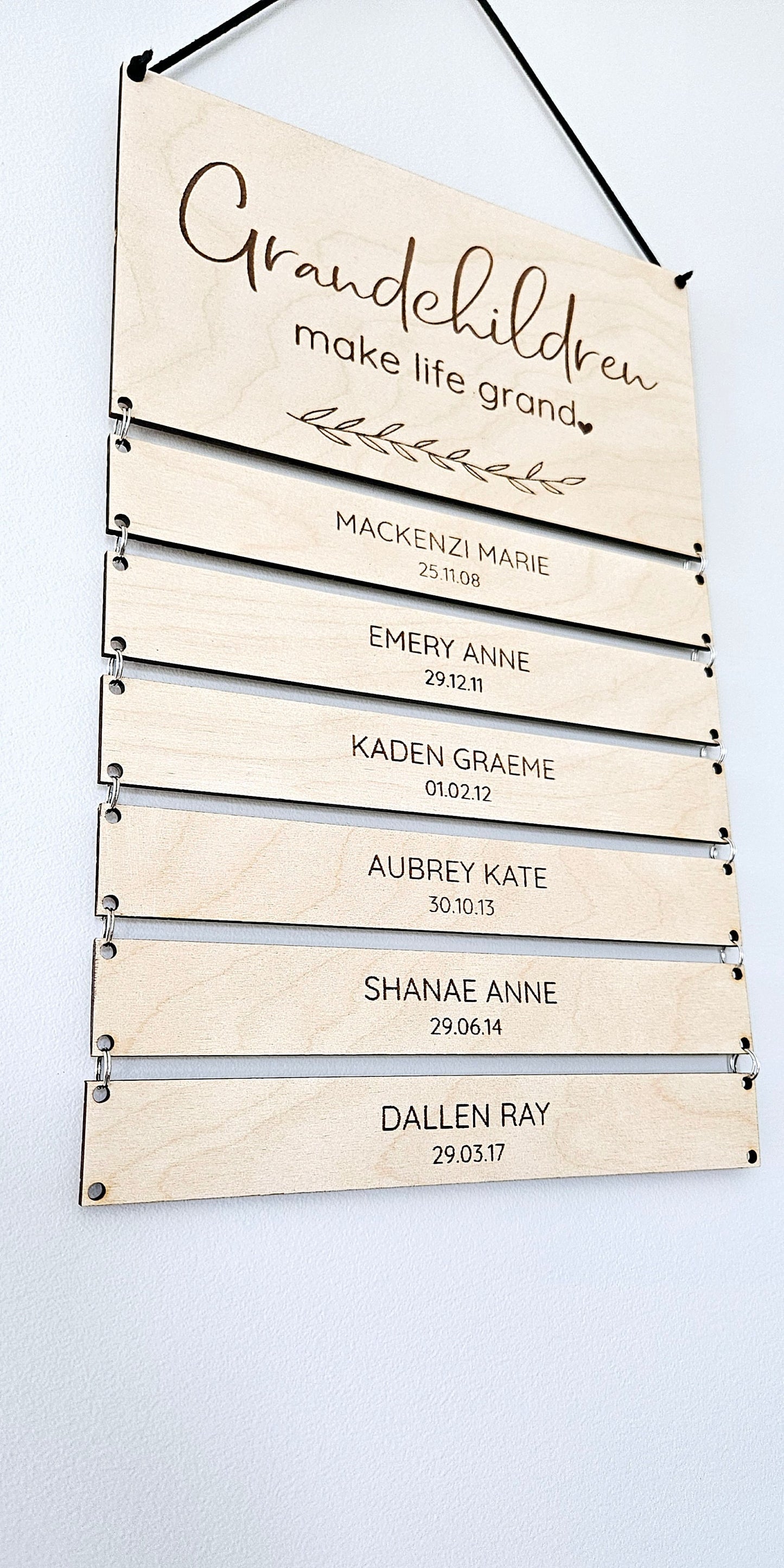 Personalized Grandchildren Make Life Grand Sign